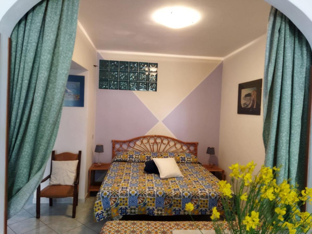 הוילה פונזה Casa Carina מראה חיצוני תמונה